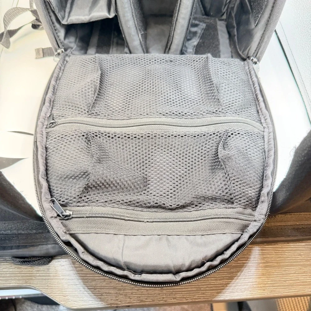 Tamrac Black Camera Backpack DSLR Lens Accessory Case Padded Bag Good Used Cond